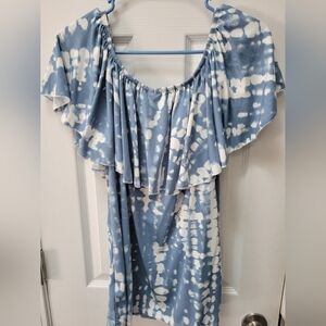 LulaRoe Blue and White Alana Blouse